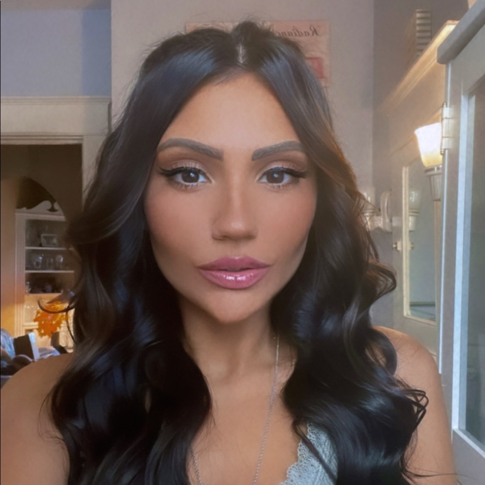 Meet your Posher, Bianca